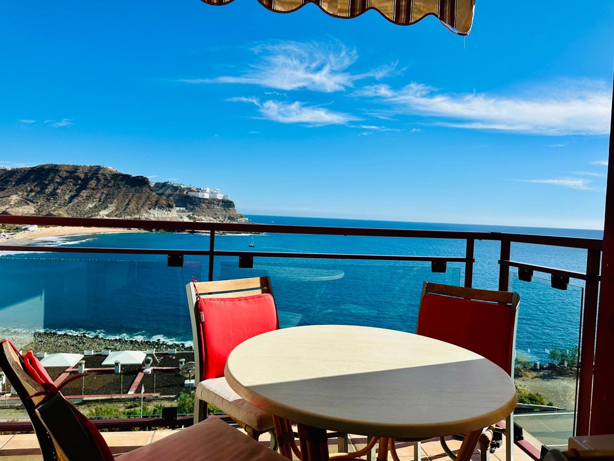 Su Eminencia - Sea View Apartment With Modern Comforts Playa Del Cura  Esterno foto