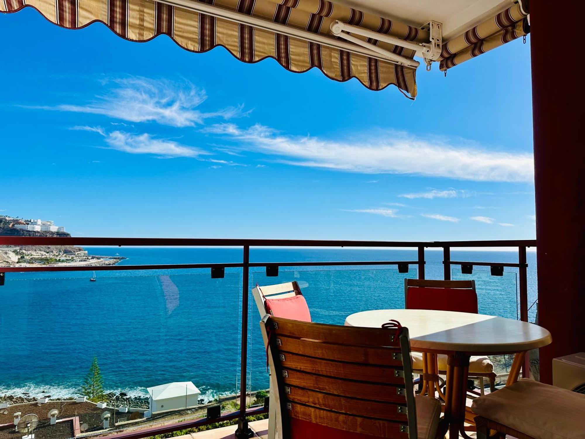 Su Eminencia - Sea View Apartment With Modern Comforts Playa Del Cura  Esterno foto
