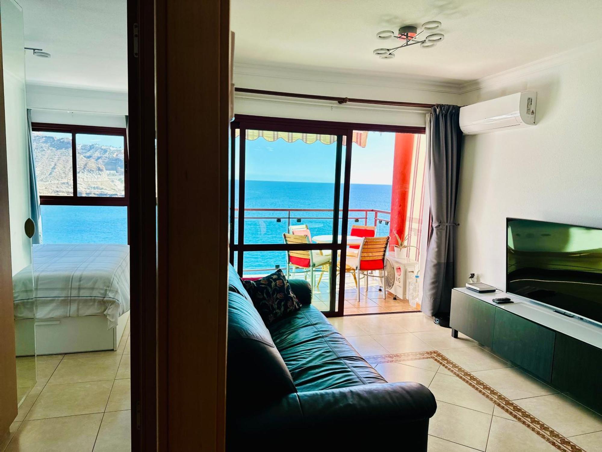 Su Eminencia - Sea View Apartment With Modern Comforts Playa Del Cura  Esterno foto