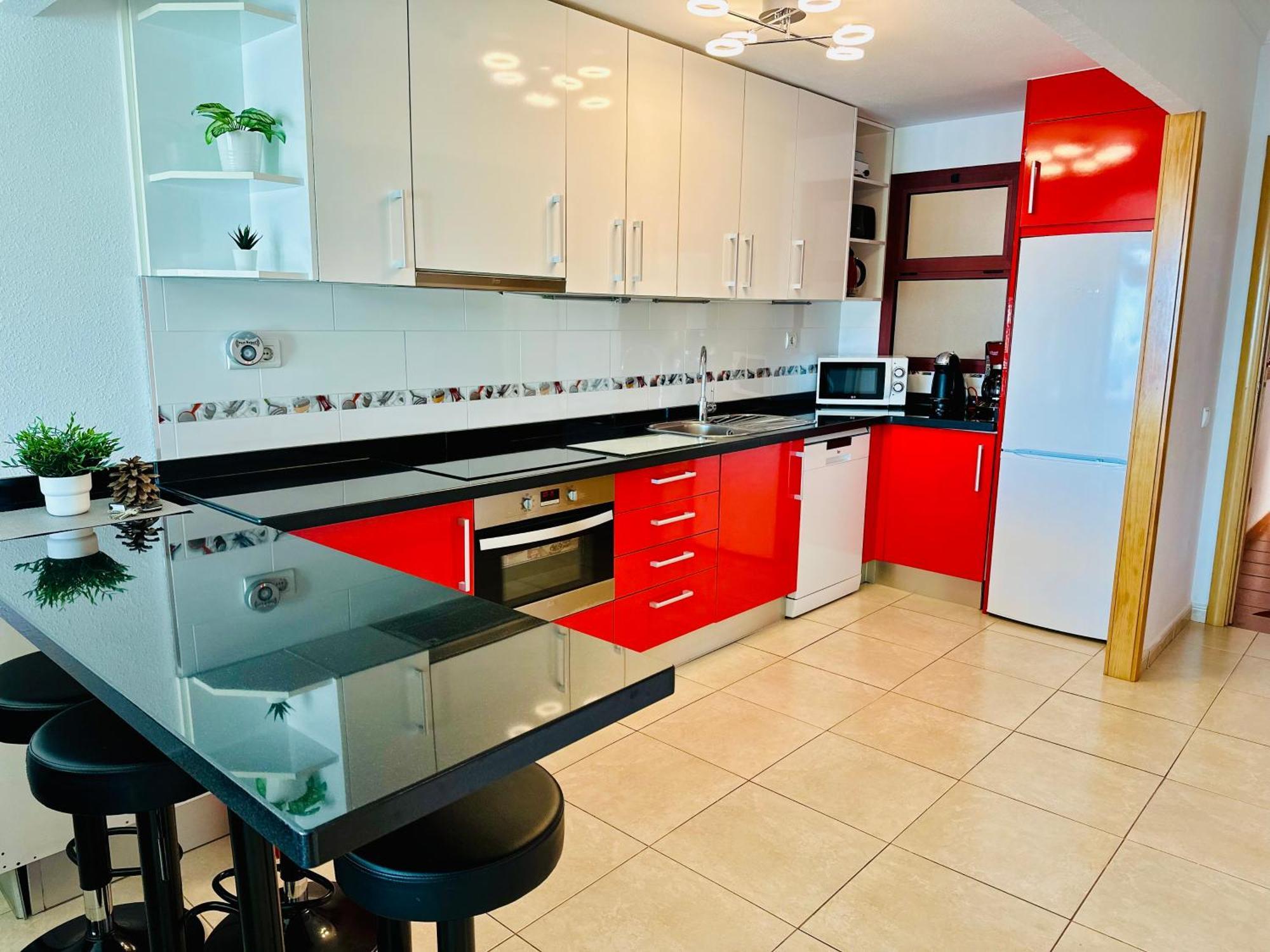 Su Eminencia - Sea View Apartment With Modern Comforts Playa Del Cura  Esterno foto