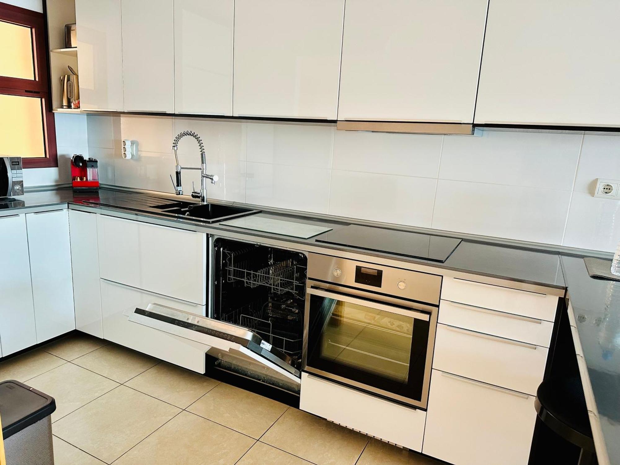 Su Eminencia - Sea View Apartment With Modern Comforts Playa Del Cura  Esterno foto