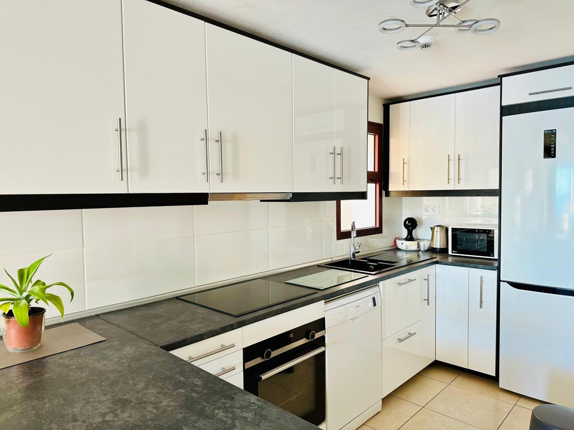 Su Eminencia - Sea View Apartment With Modern Comforts Playa Del Cura  Esterno foto