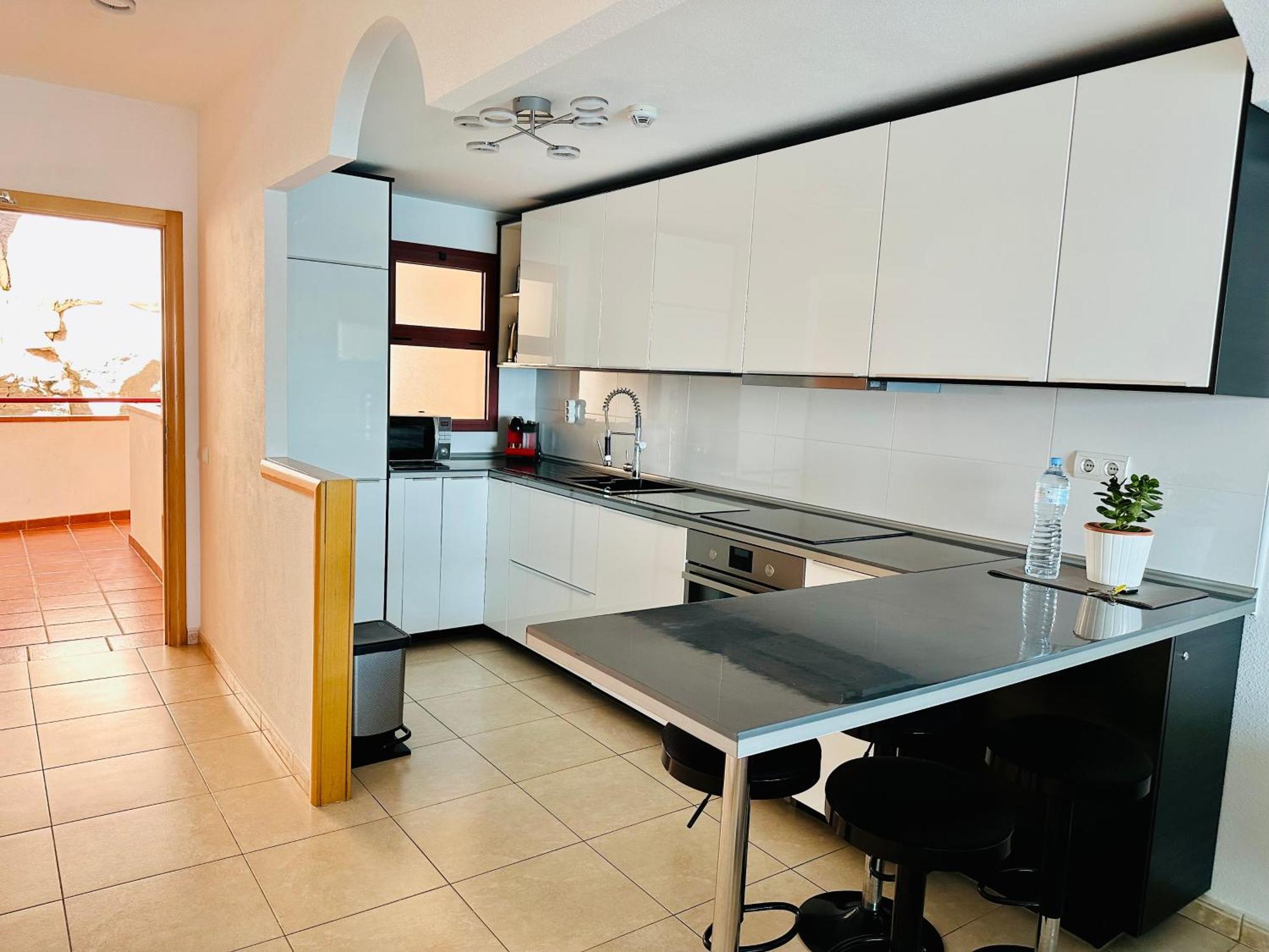Su Eminencia - Sea View Apartment With Modern Comforts Playa Del Cura  Esterno foto
