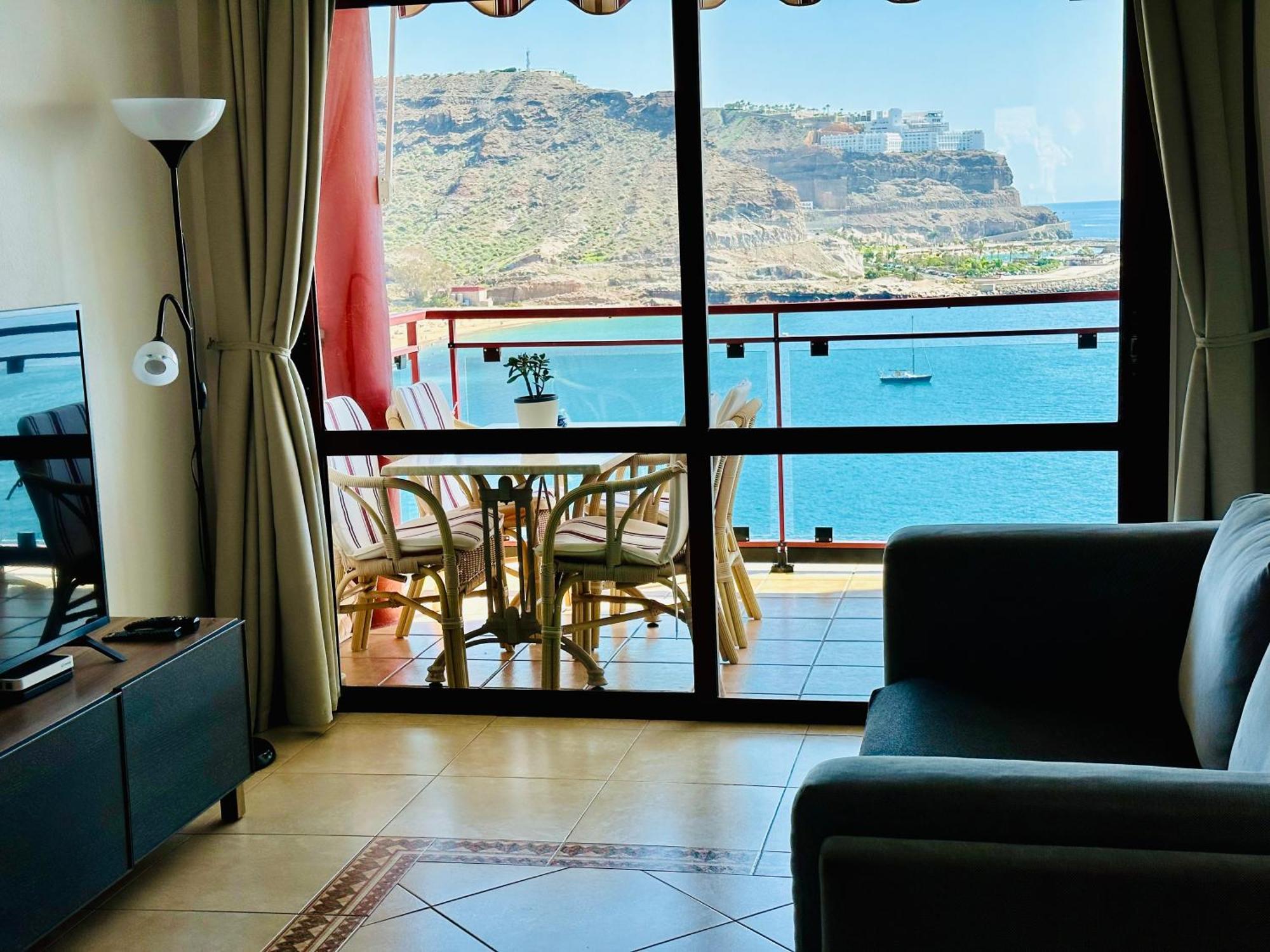 Su Eminencia - Sea View Apartment With Modern Comforts Playa Del Cura  Esterno foto