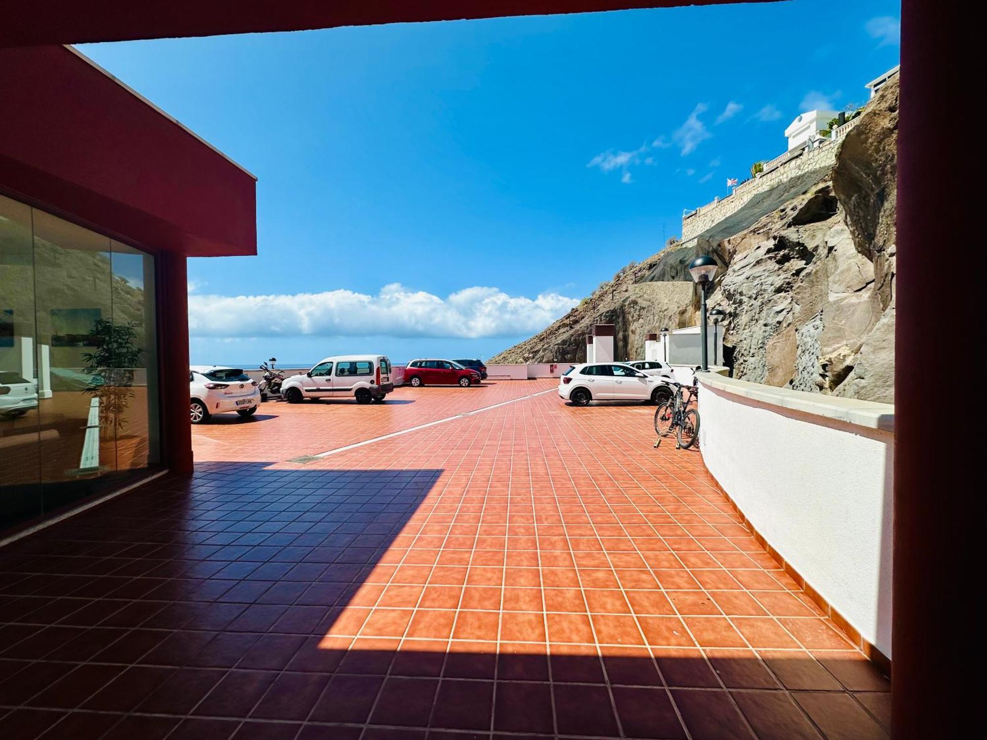 Su Eminencia - Sea View Apartment With Modern Comforts Playa Del Cura  Esterno foto