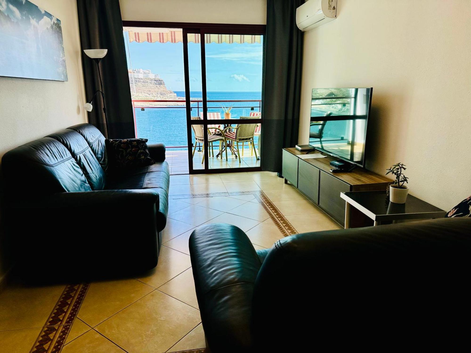 Su Eminencia - Sea View Apartment With Modern Comforts Playa Del Cura  Esterno foto
