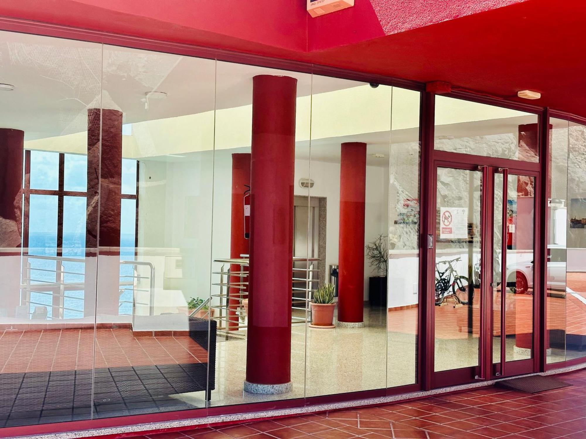 Su Eminencia - Sea View Apartment With Modern Comforts Playa Del Cura  Esterno foto